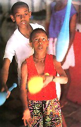 Learning the basics of juggling (� Equinox)