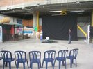 1 Sous le stade